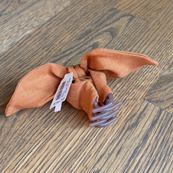 NEW Madewell Bow Claw Hair Clip - Picture 2 of 8